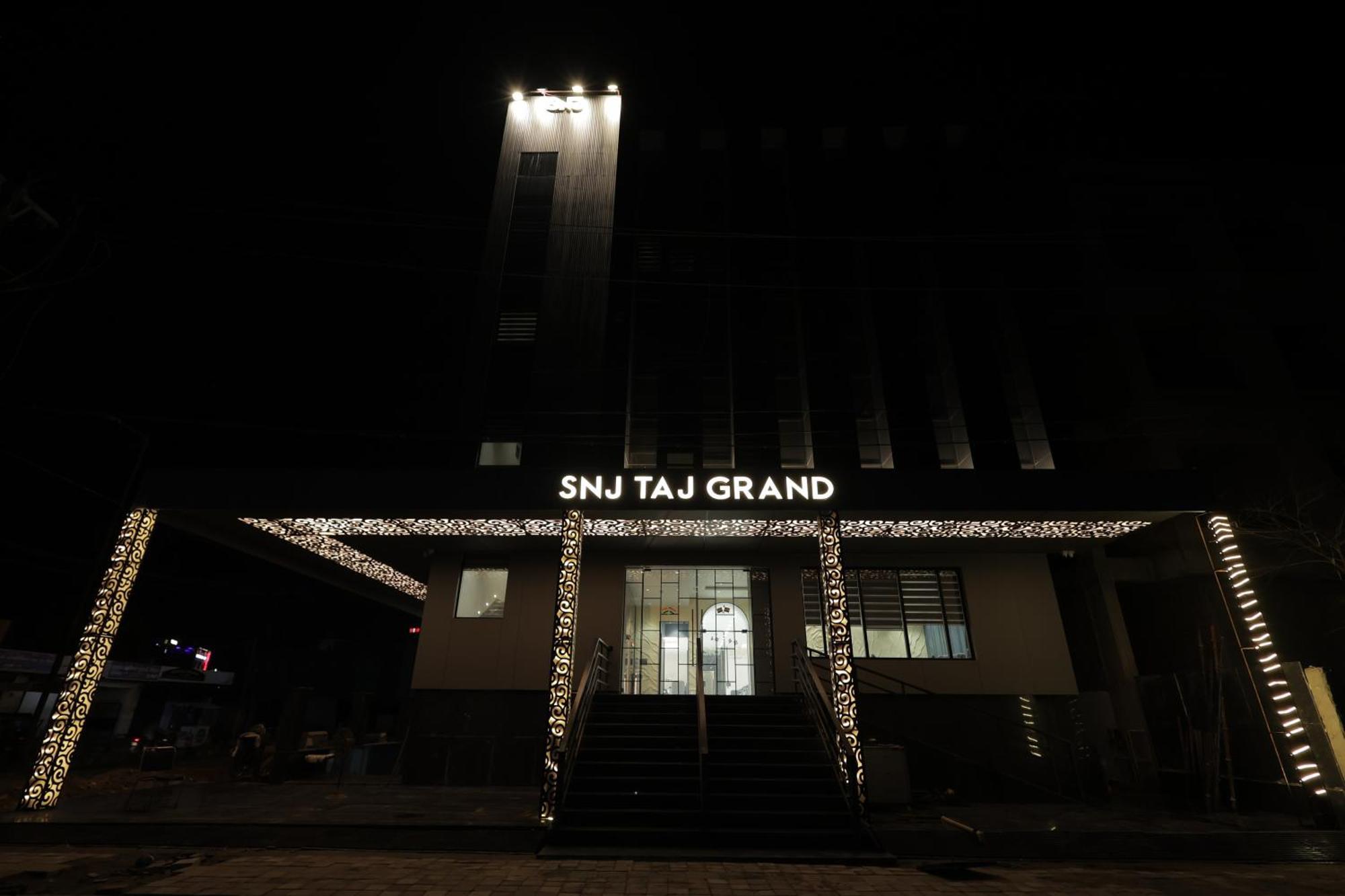 Hotel Snj Taj Grand à Agra  Extérieur photo